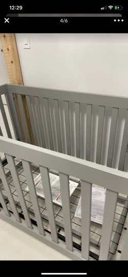 Baby crib like new