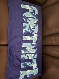 Fornite Throw Pillow