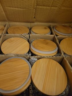 Lot of 35 New 18oz Clear Glass Jars with Wood Suction Lids