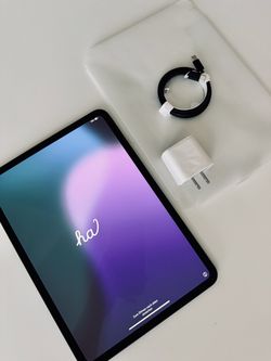 Apple iPad Pro 13-inch Oled Display! Brand New!! 256GB, Wifi! Space Gray!