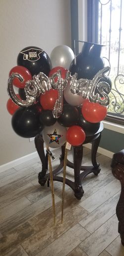 GRAD BALLOONS!! FREE 2019 LANYARD!! READY FOR PICK UP!!