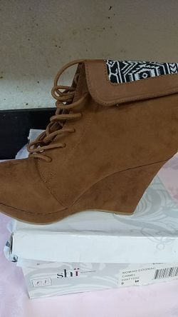 Boots. Nomad Cognac camel size 9M