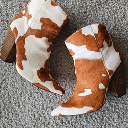 Dingo Size 9.5 Cow Fur Boots