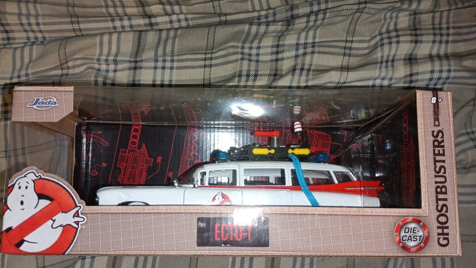 Jada Toys Ghostbusters Ecto-1