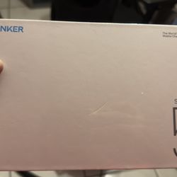 Anker KVM Switch USB-C  Power Station 4K Video