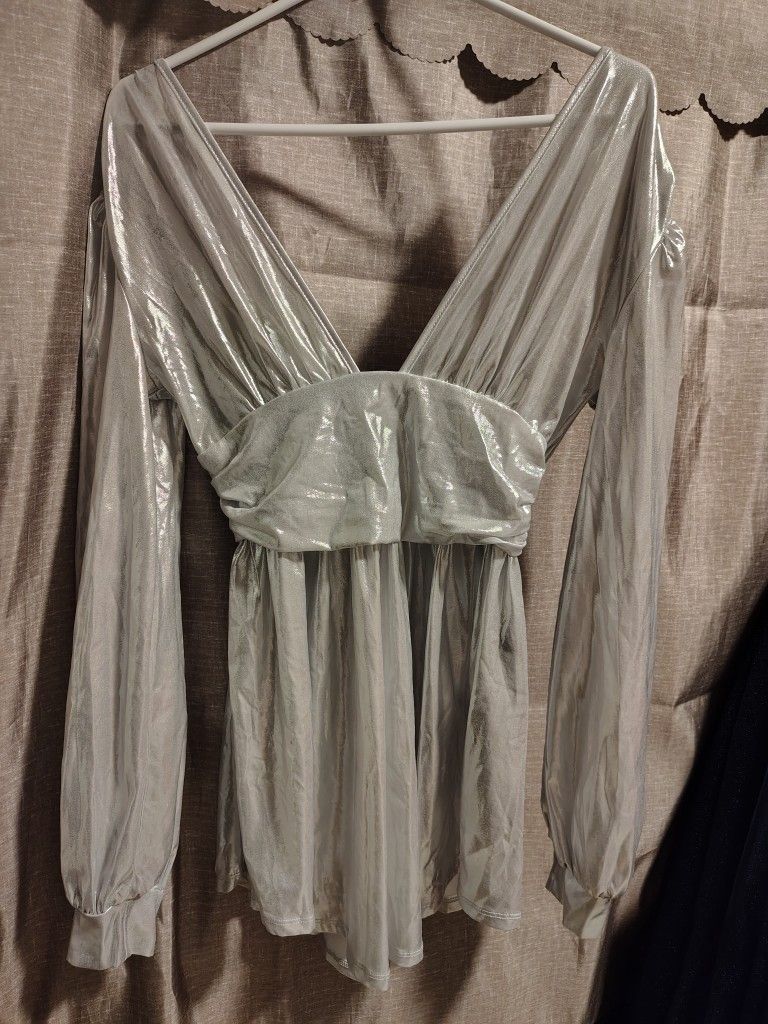Shiny Silver dress Small For party formal
