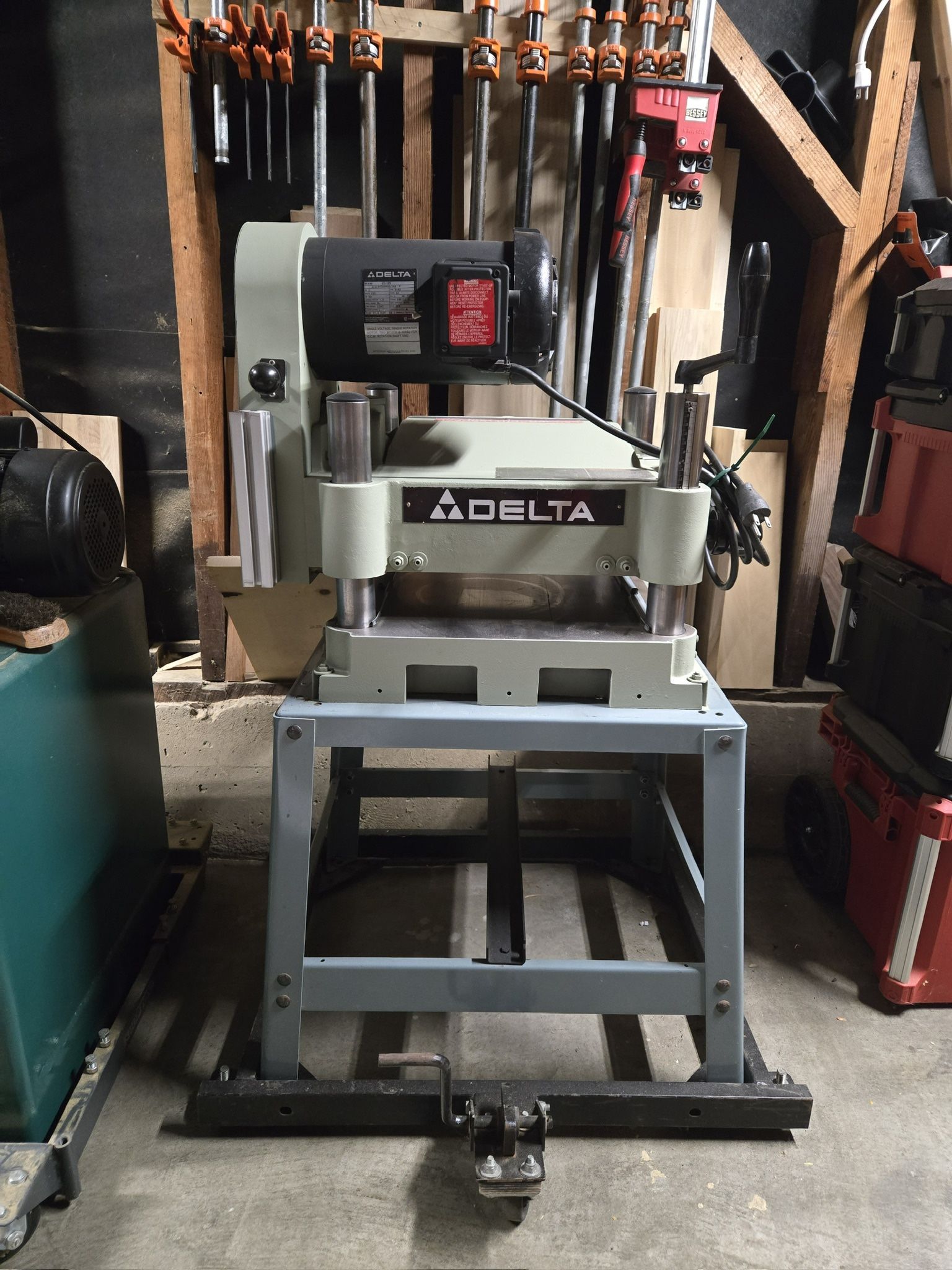 DELTA PLANER