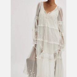 Brand New Woman’s Free People brand white Lace Dress Up For Sale 