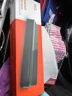 BRAND NEW VACUMM SEALER