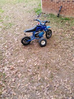 2 stoke kids dirtbike