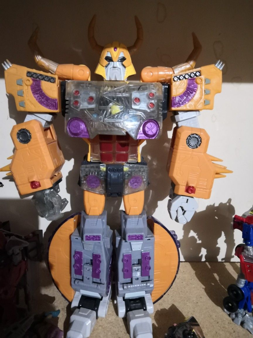 Transformers Make Offers