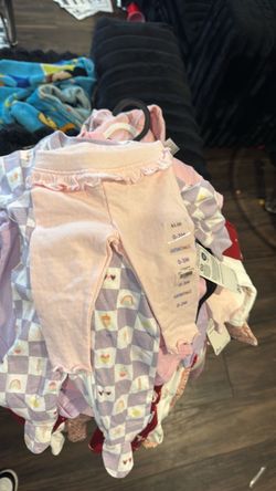 Baby girl's clothes