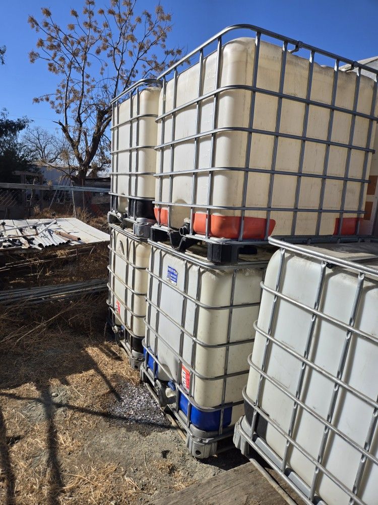 250 Gallon Water Tank