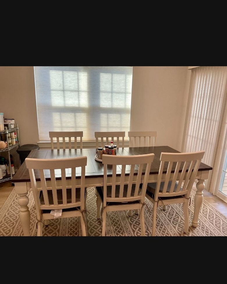 Farm House Dining Table, 6 Chairs And Bench