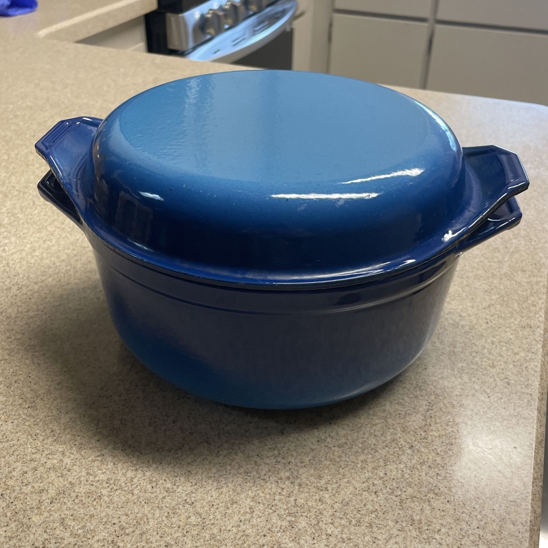 Staub Basix 4.5 quart dutch oven with grill pan lid.
