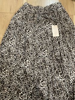 Brand New Pleated Midi Skirt Leopard Print-esque Tan & Brown Skirt