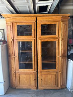 Oak wood entertainment center