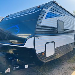 2022 prowler 25ft travel trailer like new clean title must see