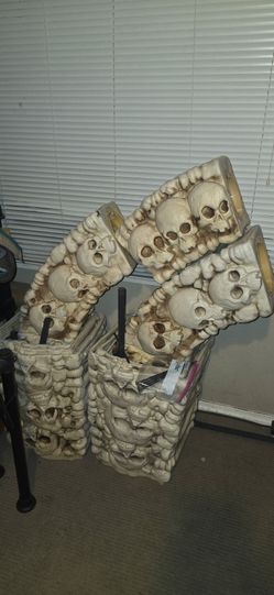 Halloween 7ft skull archway