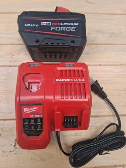 Milwaukee M18  FORGE HD12Ah Battery Kit