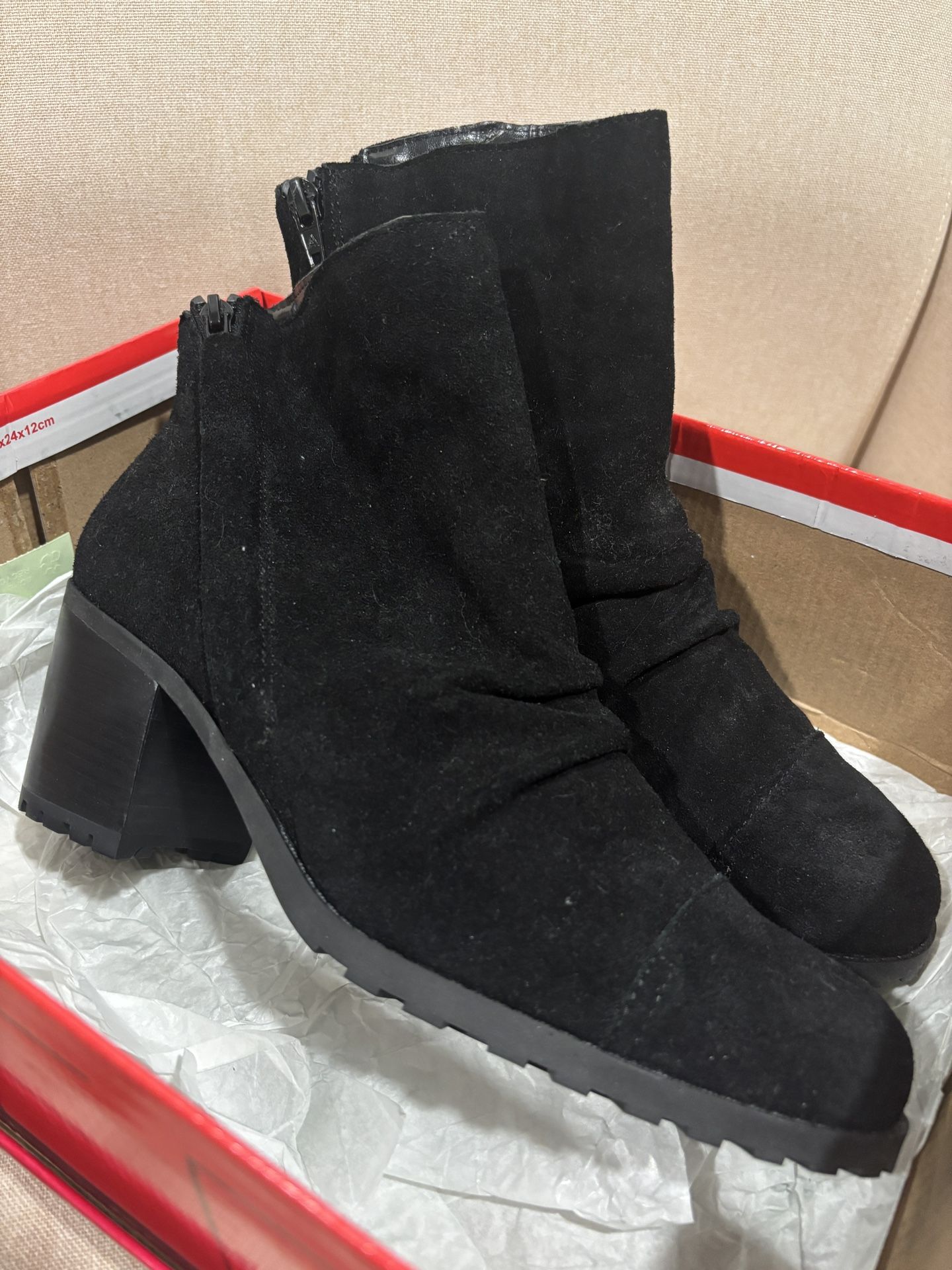 Aerosoles Women’s Black Boots/Booties
