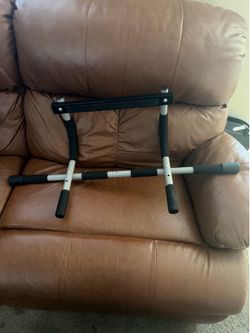 Pull up bar