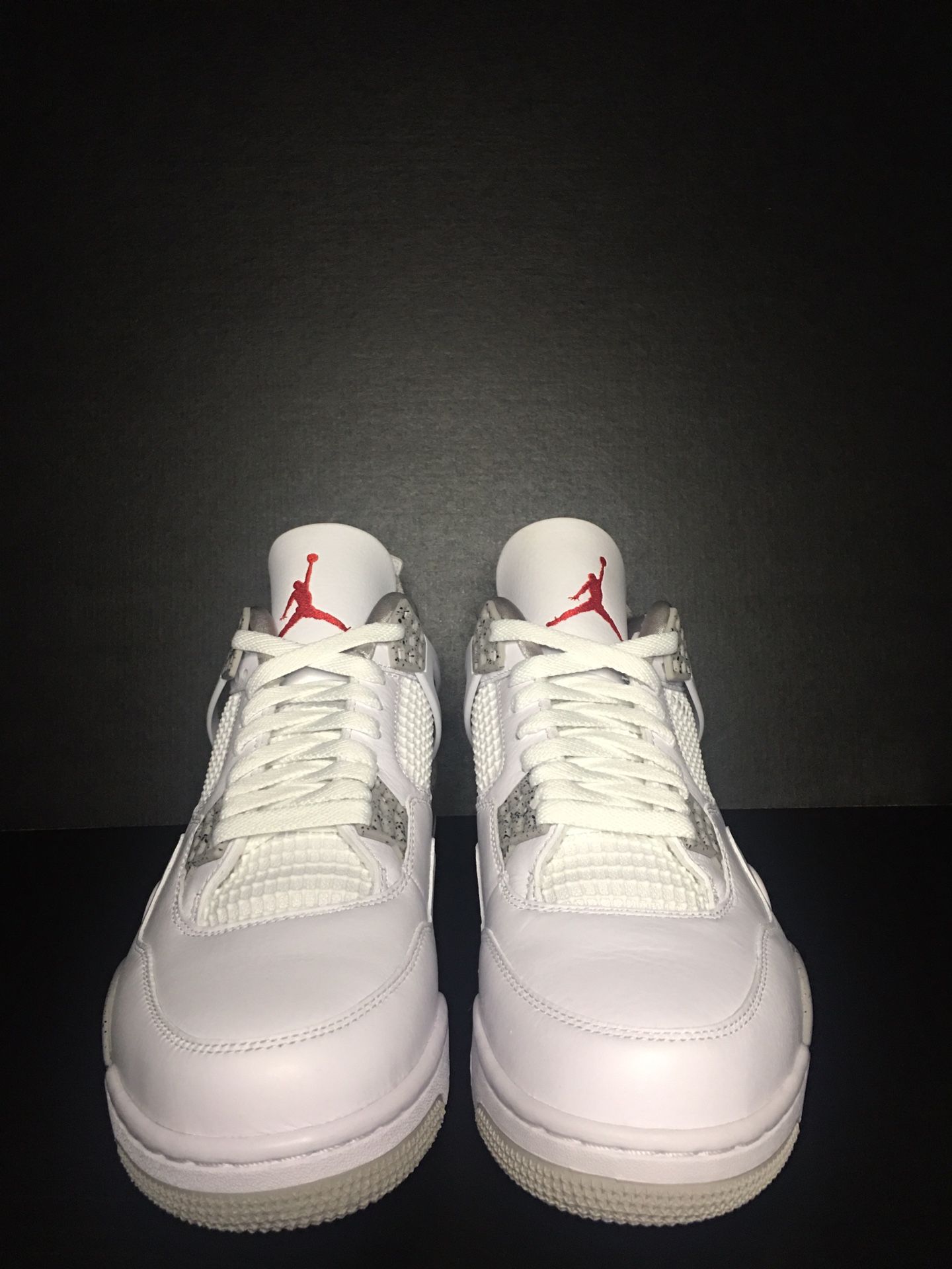 Air Jordan 4 Retro ‘White Oreo’