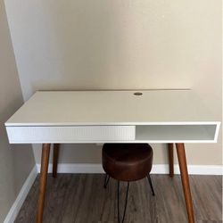 Mid Century Modern Desk 