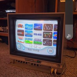 Vintage Commodore 1702 CRT Monitor 