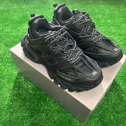 Balenciaga Men’s Black Trainers 