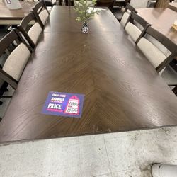 Dining Table With 7 Chairs 