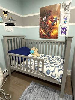 Pottery Barn Kids Kendall Convertible Crib With Toddler Conversion Kit (2 in 1)!