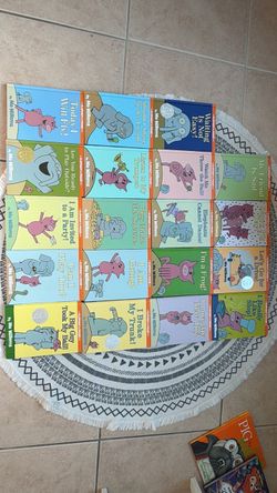 Set of 19 elephant and piggie books