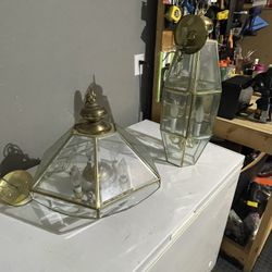 (2) Light Fixtures 