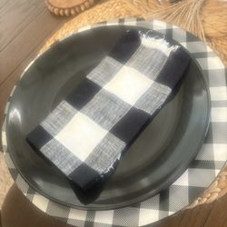 Table Setting For 6 Dinner Plates 