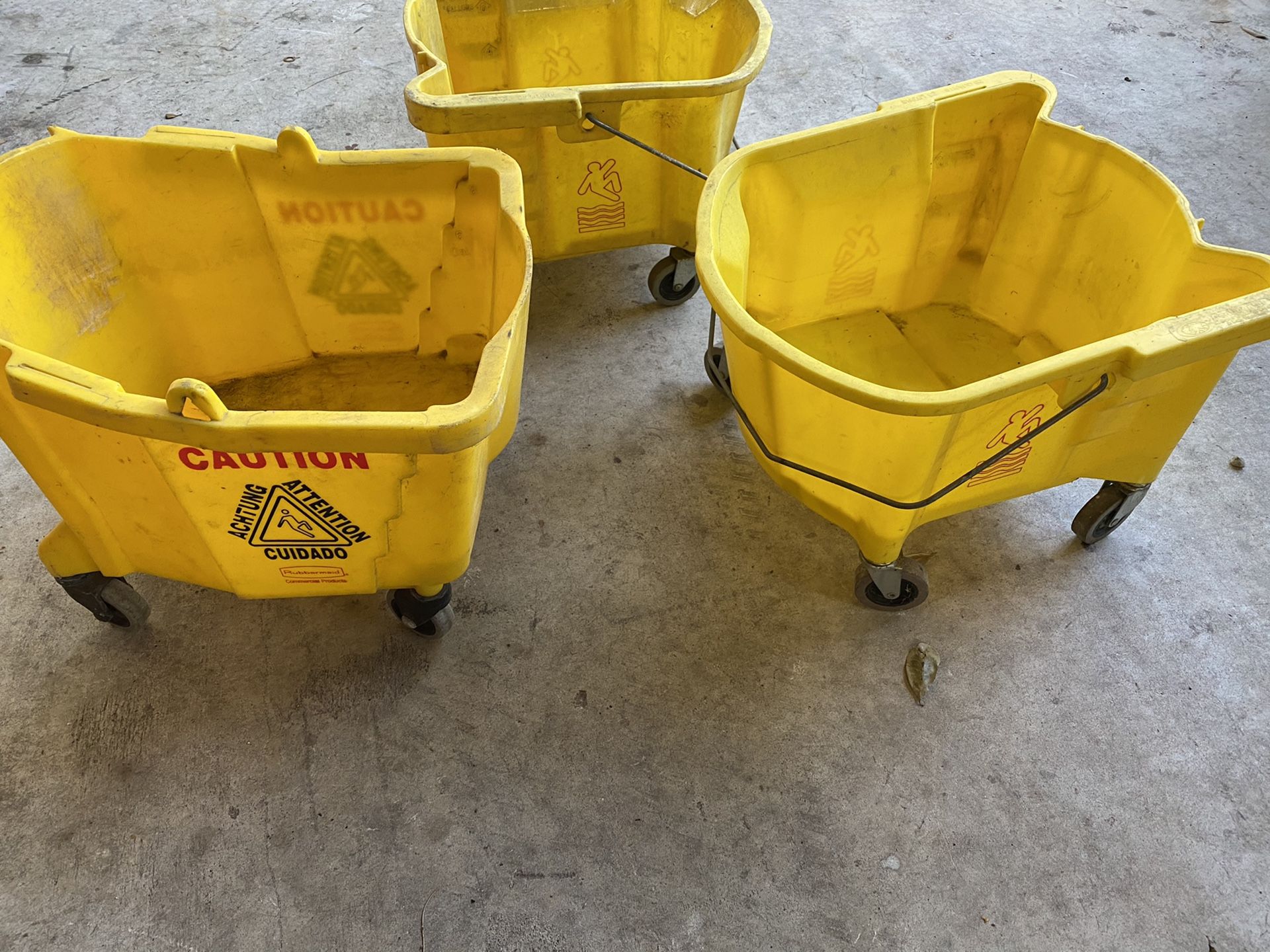 Mop buckets NO WRINGER for Sale in Winter Garden, FL OfferUp