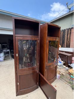 Entertainment hutch