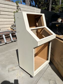 Formica cabinet Otari MTR 90 remote control.
