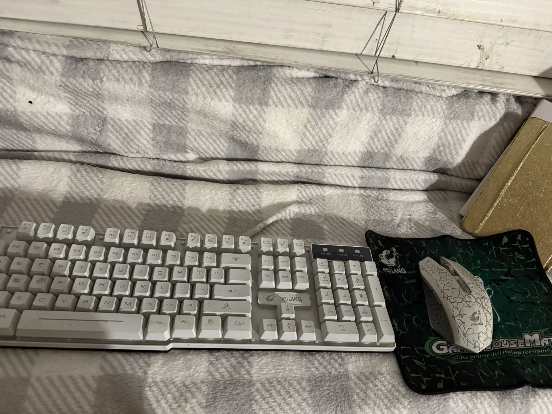 Keyboard