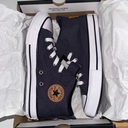 Youth Converse Size 3