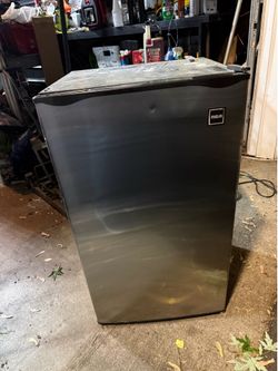 Mini fridge works great