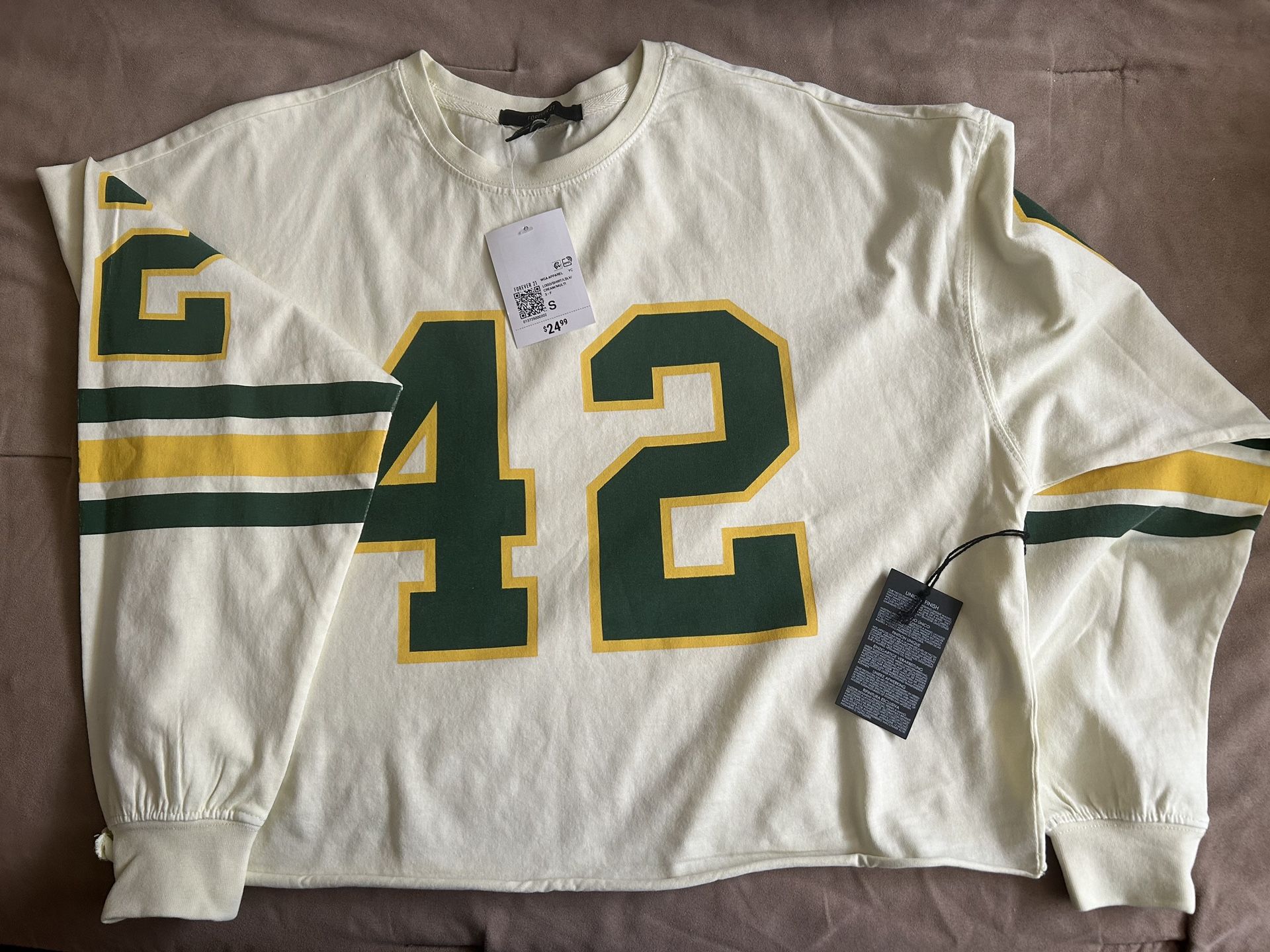 FOREVER 21 Long Sleeve Tshirt