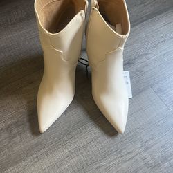 Women’s Boots Size 7