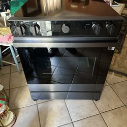 Stove And Fridge 