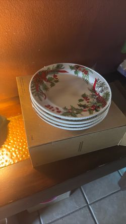 Princess house winter berry lunch plate 4