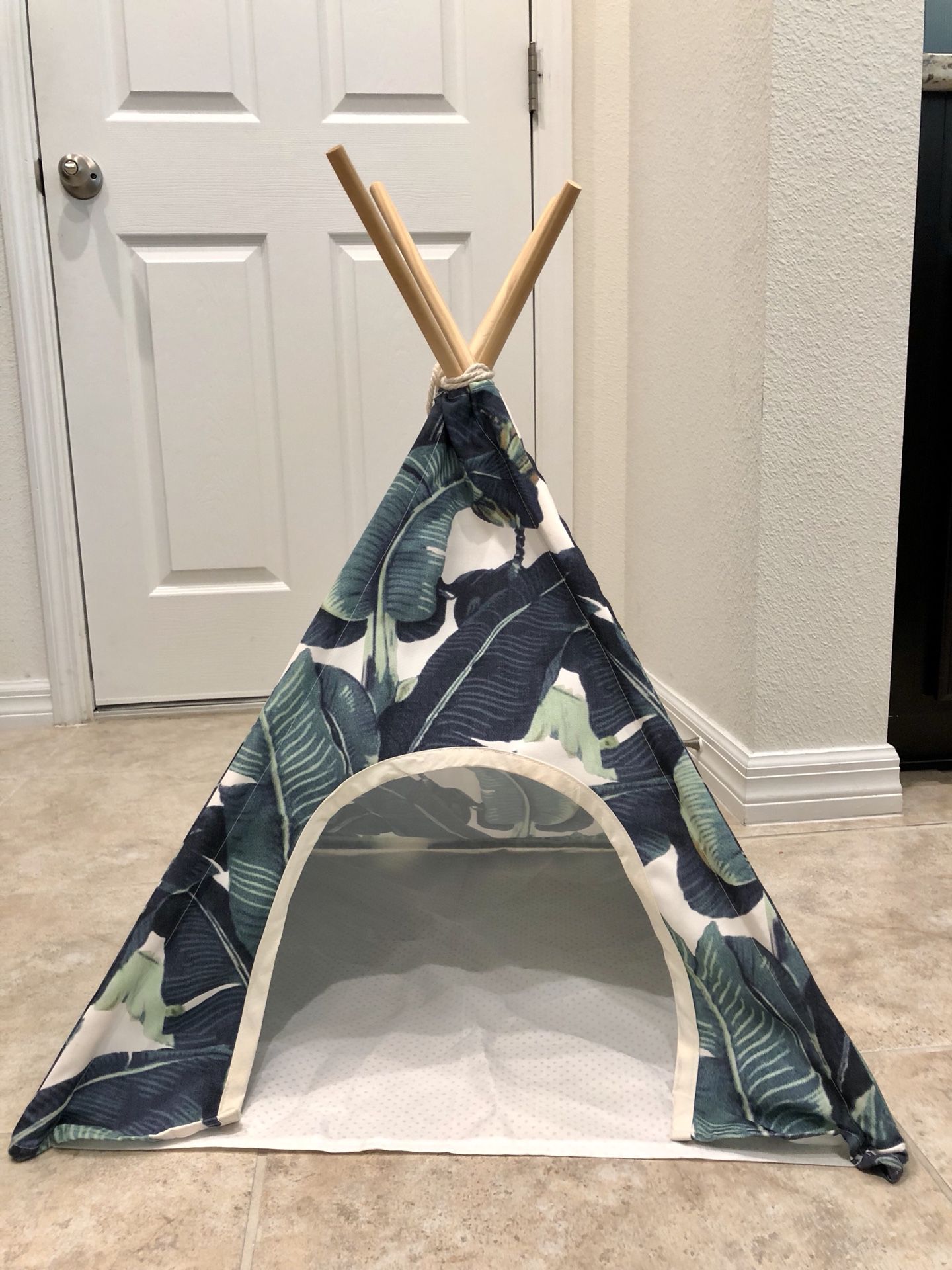 Pet Teepee Dog(Puppy) & Cat Bed