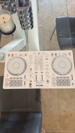 Ddj Flx 4 white no box