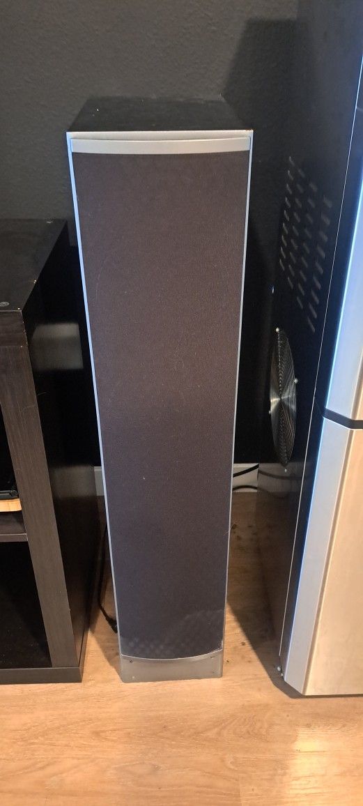 Polk Audio RTi8 Tower Speakers