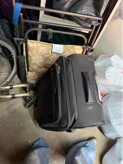 Suitcases/Coolers
