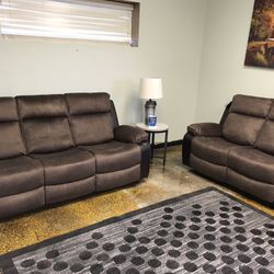 😌 New 2 Toned Reclining Sofa & Loveseat! 